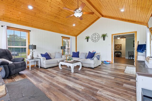 395 Saltillo Road, Conway, AR 72032