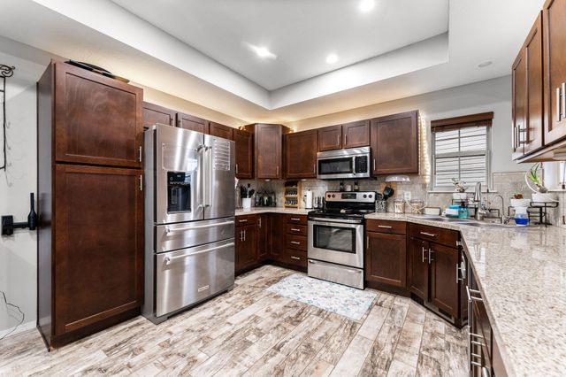 849 S Cobble Creek Boulevard, Nixa, MO 65714