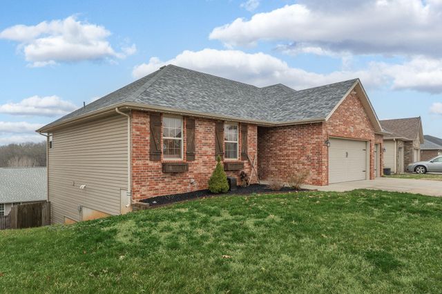 849 S Cobble Creek Boulevard, Nixa, MO 65714