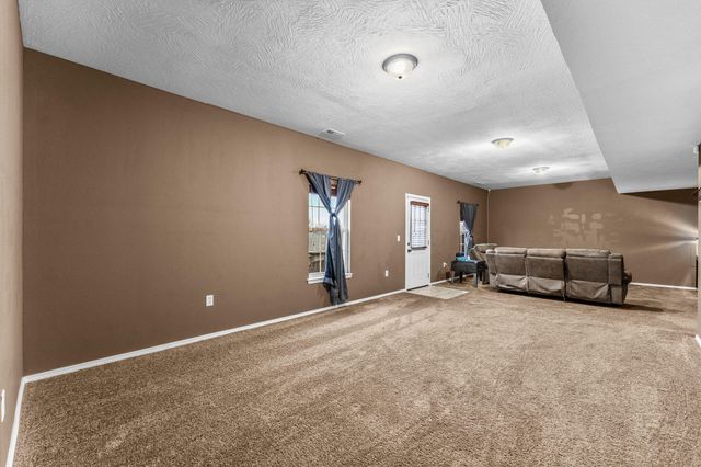 849 S Cobble Creek Boulevard, Nixa, MO 65714