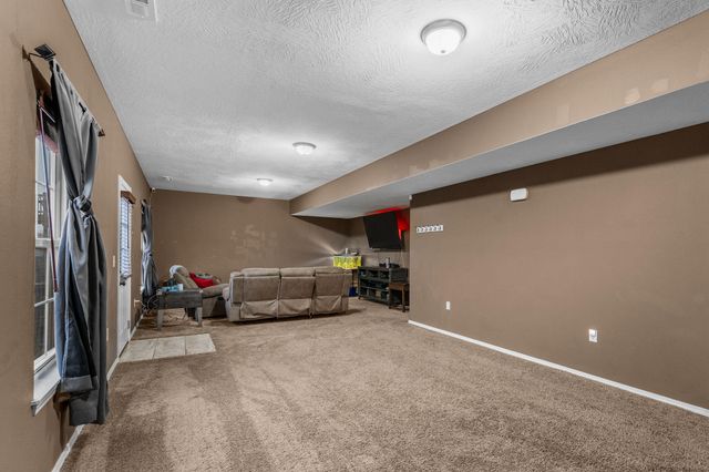 849 S Cobble Creek Boulevard, Nixa, MO 65714