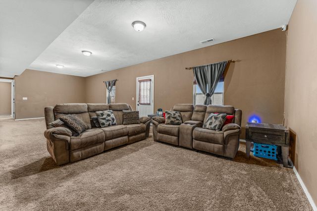 849 S Cobble Creek Boulevard, Nixa, MO 65714