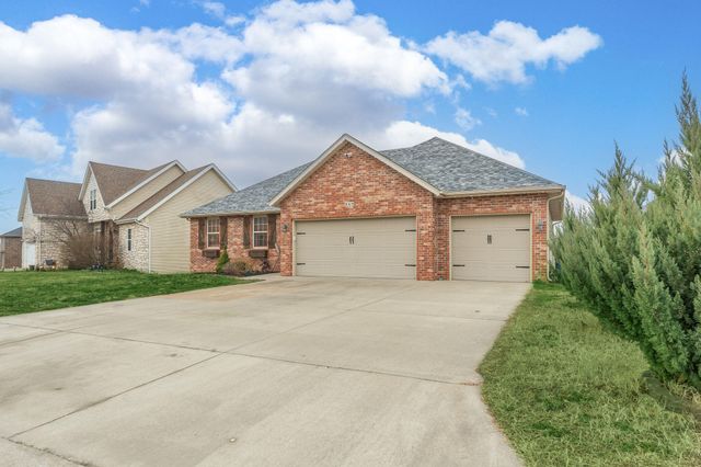 849 S Cobble Creek Boulevard, Nixa, MO 65714