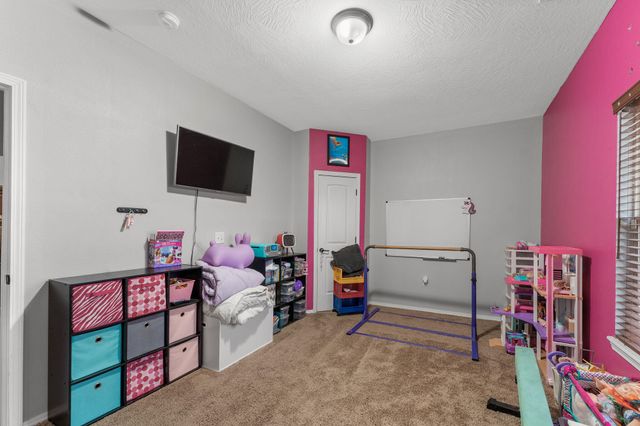 849 S Cobble Creek Boulevard, Nixa, MO 65714