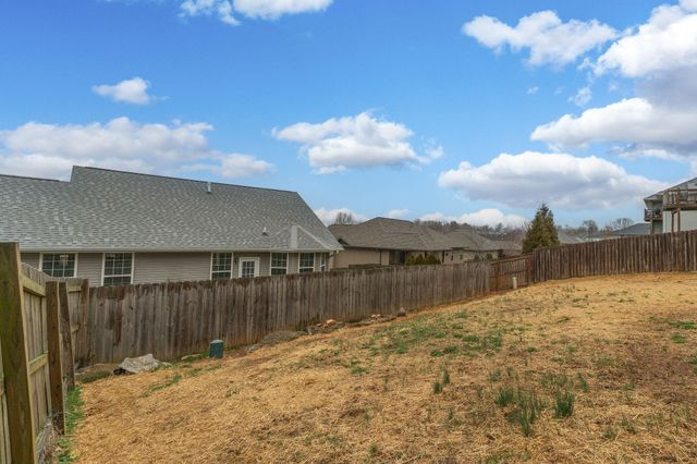 849 S Cobble Creek Boulevard, Nixa, MO 65714