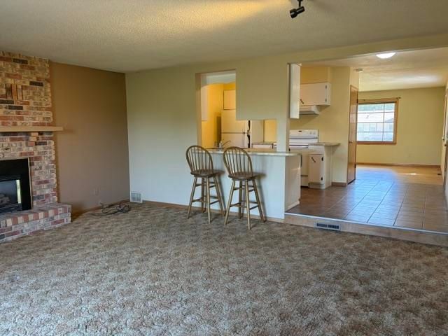 425 26th St NW, Minot, ND 58703
