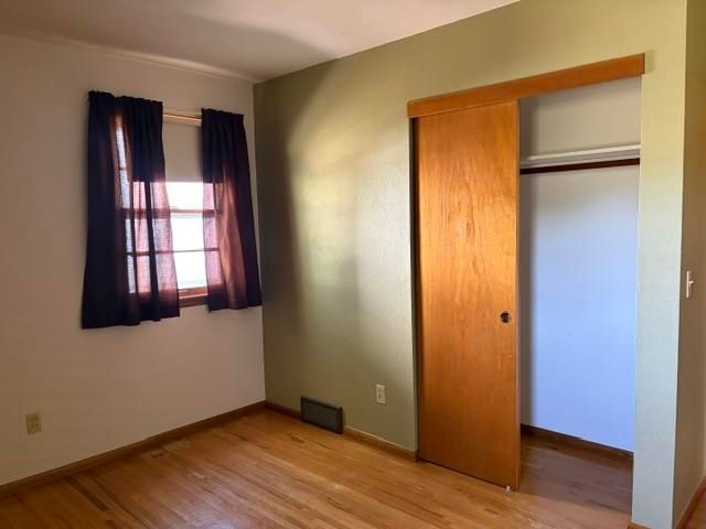 425 26th St NW, Minot, ND 58703