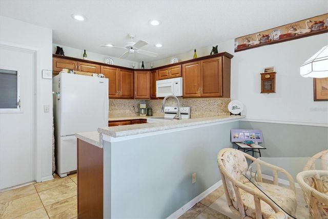 4140 OAKHURST CIRCLE W 3166, Sarasota, FL 34233