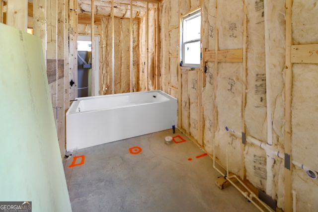 123 Duck Walk Way, Hogansville, GA 30230