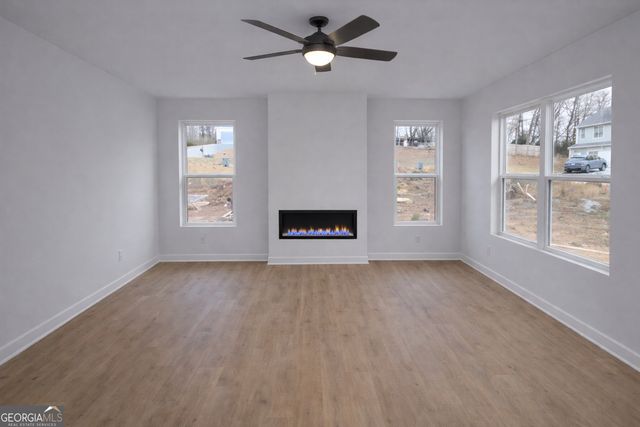 123 Duck Walk Way, Hogansville, GA 30230