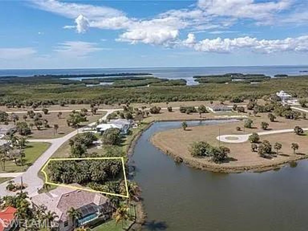 24274 Balearic LN, PUNTA GORDA, FL 33955 — photo 5