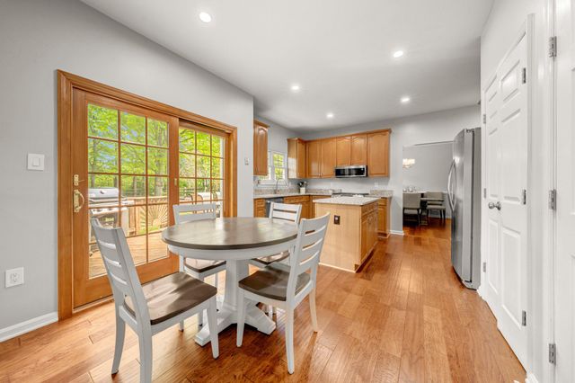 20600 PARKSIDE CIR, Sterling, VA 20165