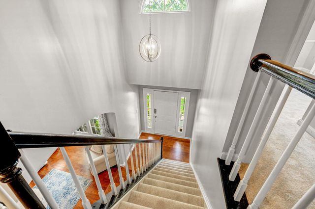 20600 PARKSIDE CIR, Sterling, VA 20165