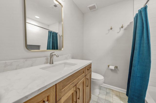 20600 PARKSIDE CIR, Sterling, VA 20165