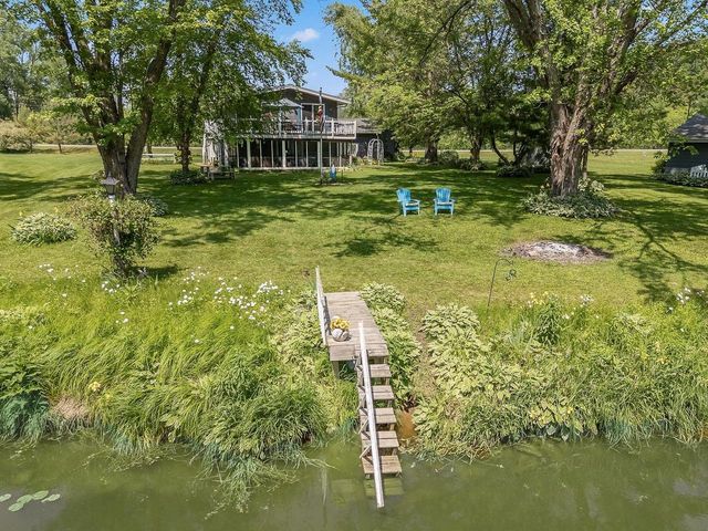 E4451 County Road F, La Valle, WI 53941