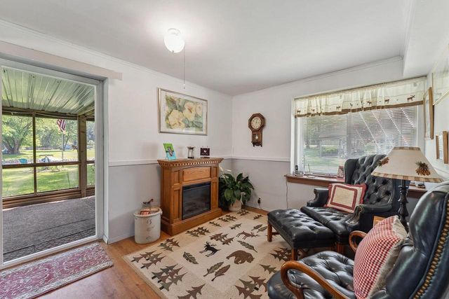 E4451 County Road F, La Valle, WI 53941