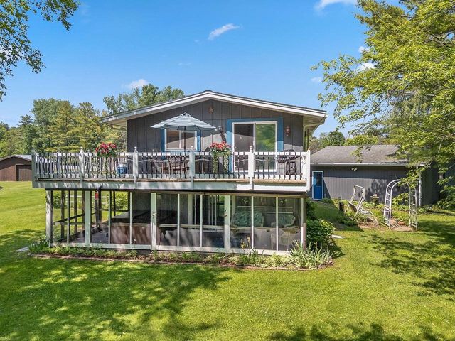 E4451 County Road F, La Valle, WI 53941