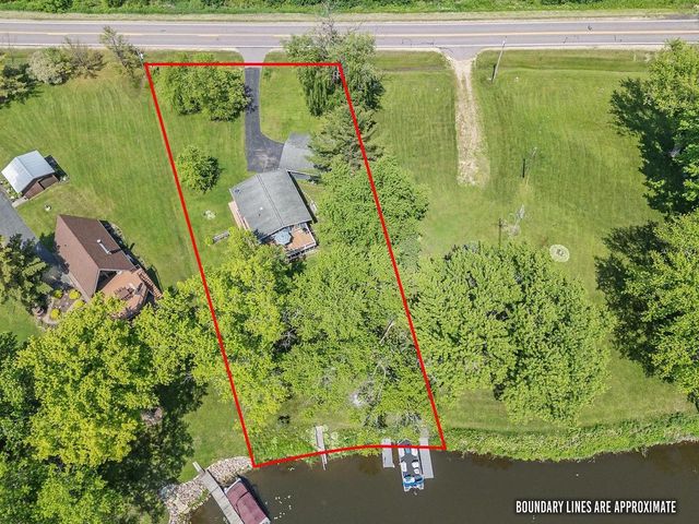 E4451 County Road F, La Valle, WI 53941