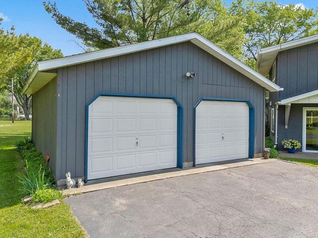 E4451 County Road F, La Valle, WI 53941