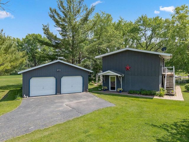 E4451 County Road F, La Valle, WI 53941