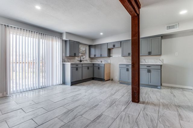 4412 Utah Avenue, Dallas, TX 75216