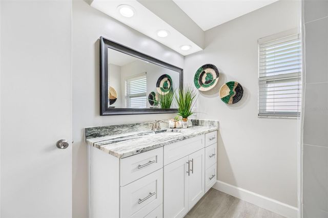 11211 60TH AVE N, Seminole, FL 33772