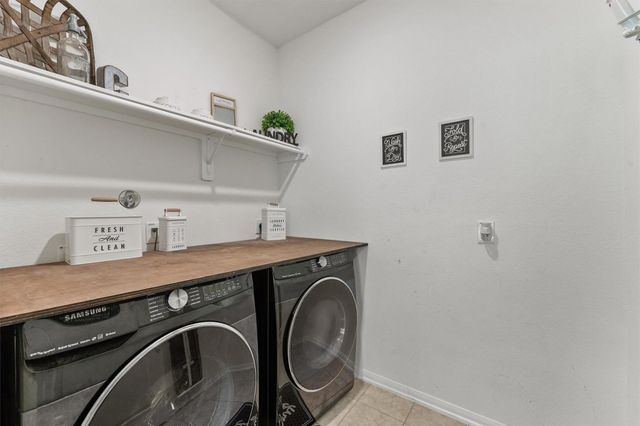 5303 Rivers Edge Drive, Richmond, TX 77469