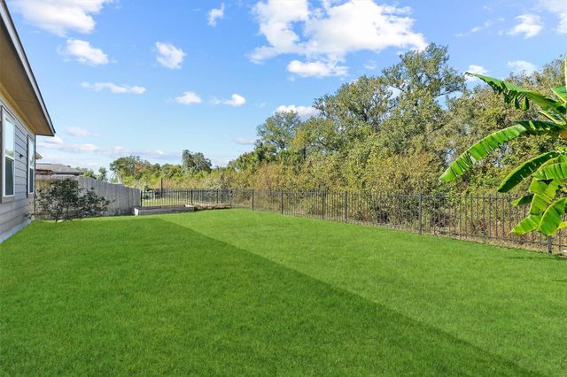 5303 Rivers Edge Drive, Richmond, TX 77469