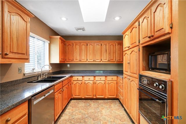 8211 Knute Rockne Street, San Antonio, TX 78240