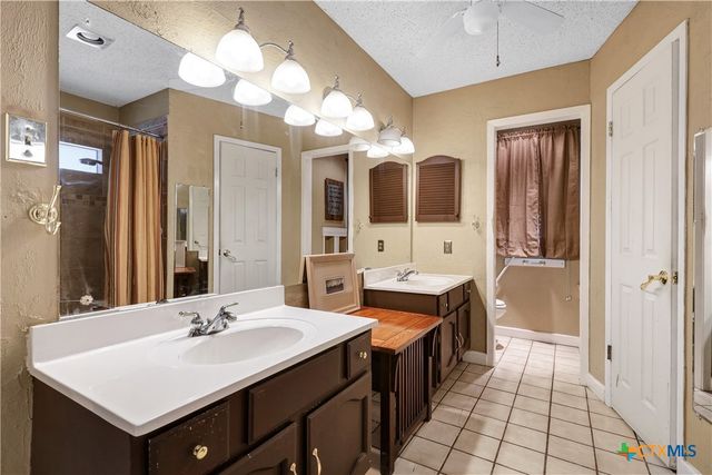 8211 Knute Rockne Street, San Antonio, TX 78240