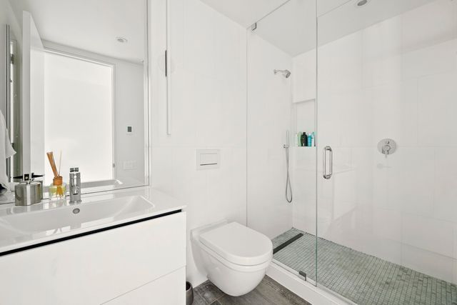 368 CLINTON Street, New York City, NY 11231