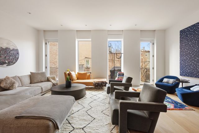 368 CLINTON Street, New York City, NY 11231