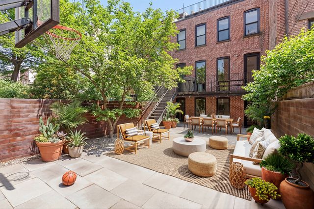 368 CLINTON Street, New York City, NY 11231