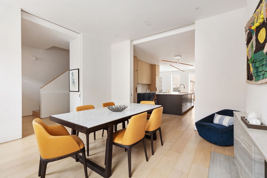 368 CLINTON Street, New York City, NY 11231