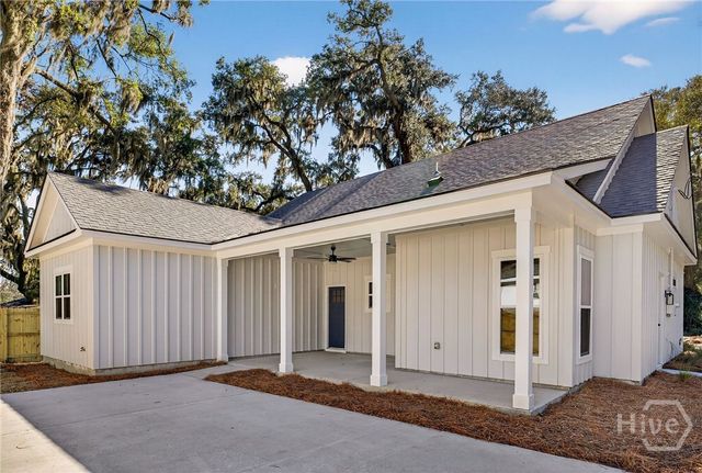 2322 Bonaventure Road, Savannah, GA 31404