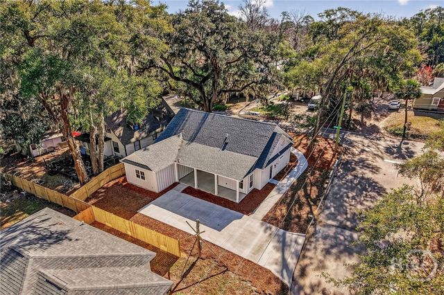 2322 Bonaventure Road, Savannah, GA 31404