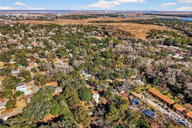 2322 Bonaventure Road, Savannah, GA 31404