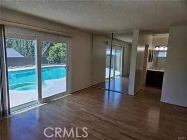 1194 W 14th Street, Upland, CA 91786