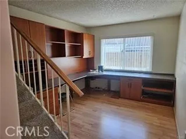 1194 W 14th Street, Upland, CA 91786
