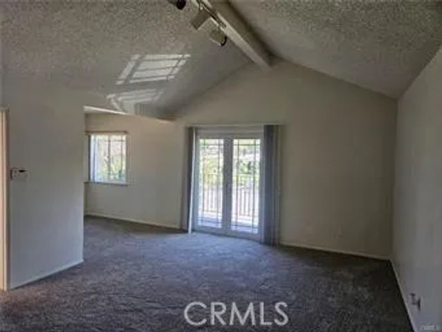 1194 W 14th Street, Upland, CA 91786