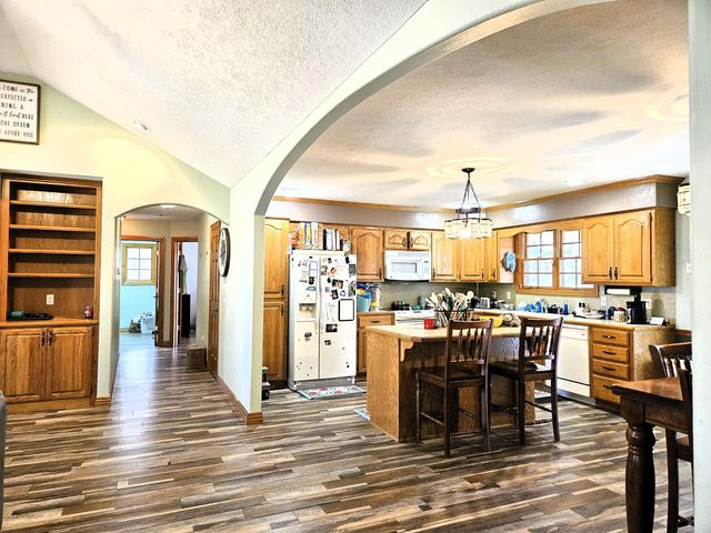 1414 E Smith Street, Springfield, MO 65803