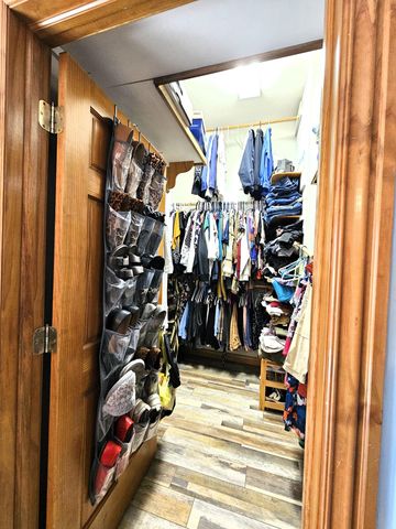 1414 E Smith Street, Springfield, MO 65803