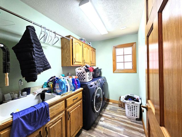 1414 E Smith Street, Springfield, MO 65803