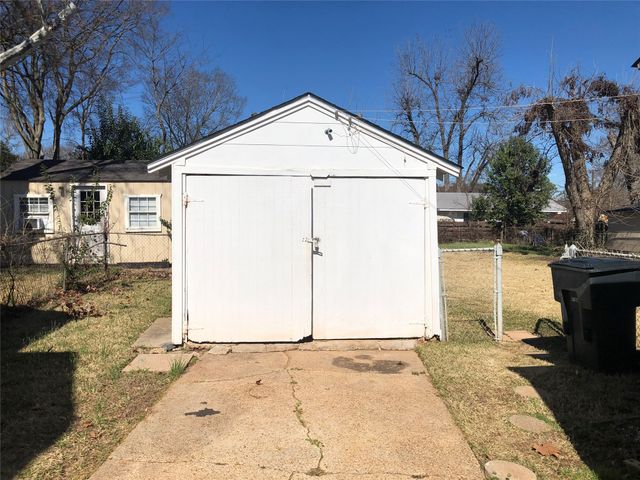 2567 Broadway Drive, Bossier City, LA 71111