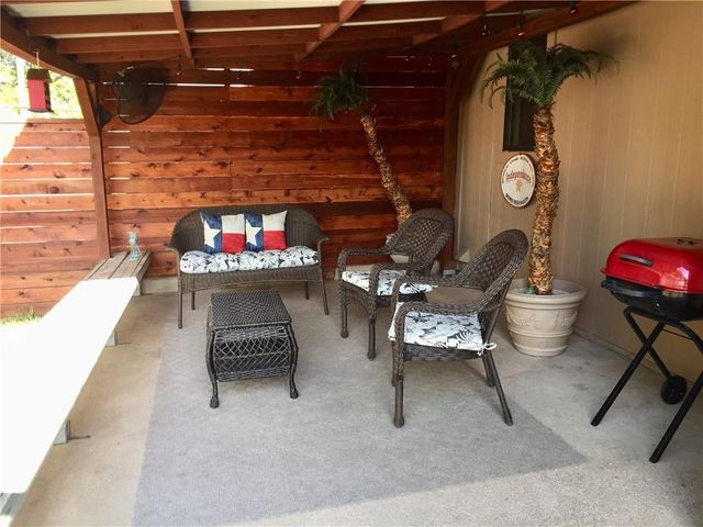 702 Blackwell Ave A, Manchaca, TX 78652