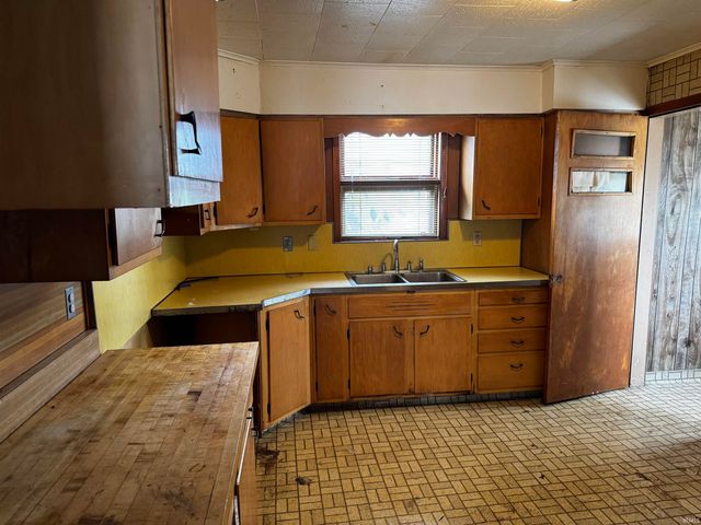 1419 Marine Street, South Bend, IN 46635