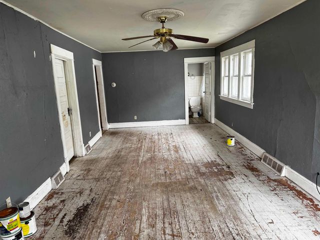 1419 Marine Street, South Bend, IN 46635