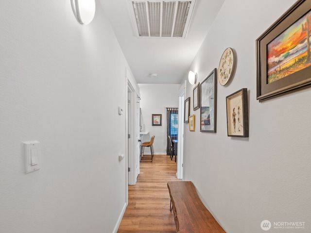 179 NW 12th Court, Oak Harbor, WA 98277