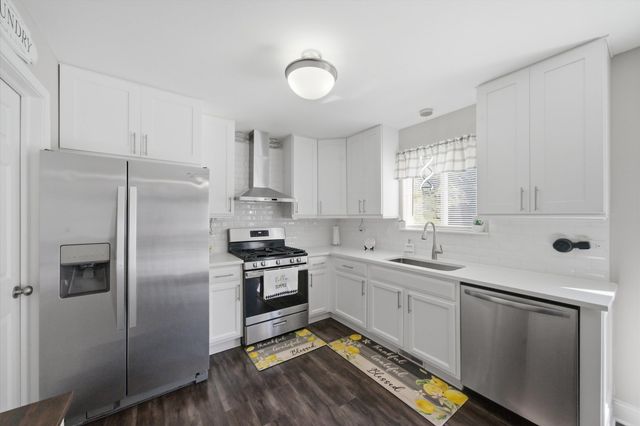 249 E Cobbler Court, Round Lake Beach, IL 60073