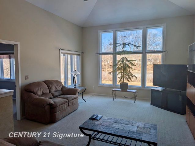 9 Sanctuary Way, Freeland, MI 48623